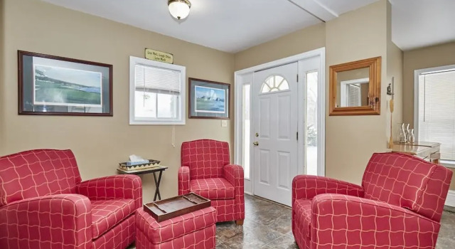 Riverfront Retreat, Book Hotel Fort Erie Ontario