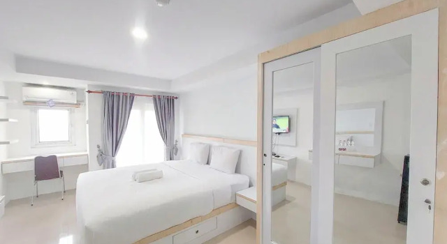 Студия Standard Relaxing Studio Apartment at Mansyur Residence