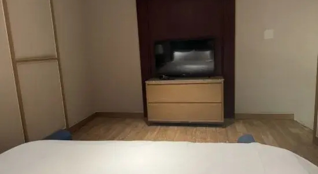 Люкс World Hotel (Jinan Hexie Square Qilu Children's Hospital)