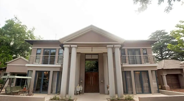 Potch Manor Guest House, Забронировать Гостевой дом Почефструм Северо-Западная провинция, рядом с Кампус «Потчефструм» Северно-Западного университета