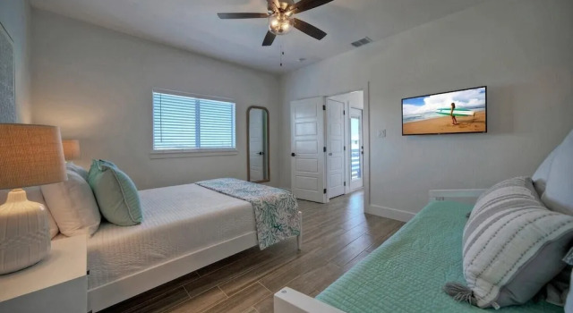 Lost Chancla by Avantstay 5 Min to Beach + Pool, Rezerwuj Dom wakacyjny Wille w Houston, Willa