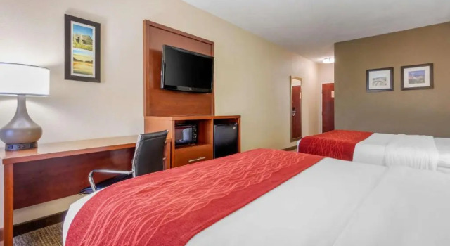 Четырёхместный люкс Superior Comfort Inn Lenoir City-Knoxville