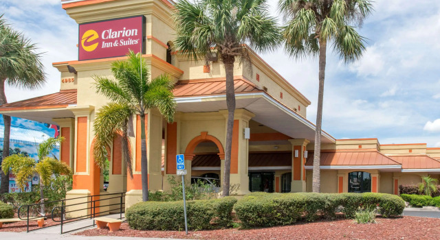 Clarion Inn & Suites Kissimmee-Lake Buena Vista South