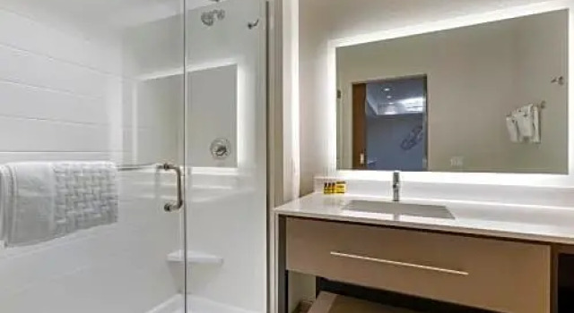 Двухместный люкс с 2 комнатами Best Western Plus Executive Residency Phoenix North Happy Valley