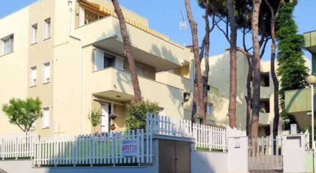 Veranda (ROM160), Prenota Hotel Hotel a Veneto con parcheggio, Parcheggio