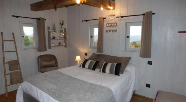 Gite Chambre dhotes insolite dans un pigeonnier à 5 minutes de Marciac Gers, Réserver Hôtel Hôtels et hébergements à Marciac, Hôtel
