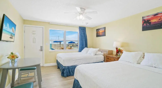 Четырёхместный номер Standard oceanfront Glunz Ocean Beach Hotel and Resort