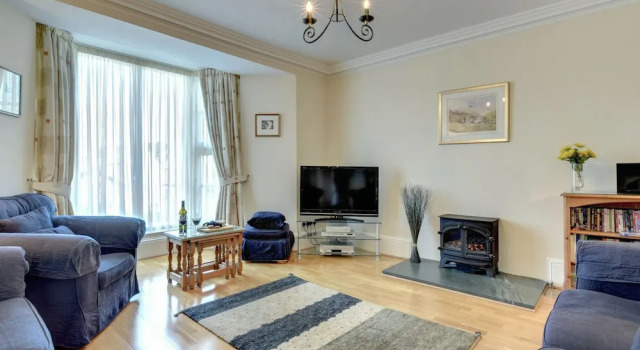 Fantastic Apartment Ideally Located in the Heart of Bowness on Windermere, Varaa Huoneisto Asunnot kohteessa Merseyside, Huoneisto