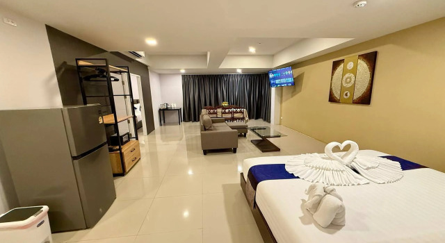 The Thames Pool Access Resort SHA+