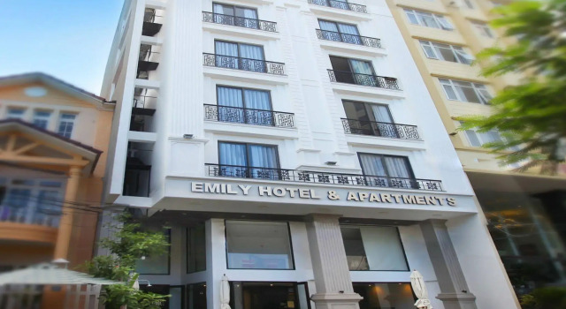 Emily and Apartment, Забронировать Апартаменты/квартира Отели Дананга муниципалитета с парковкой, Парковка