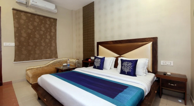 Satkar Hotel, Rezerwuj Hotel Pallanpur Indie