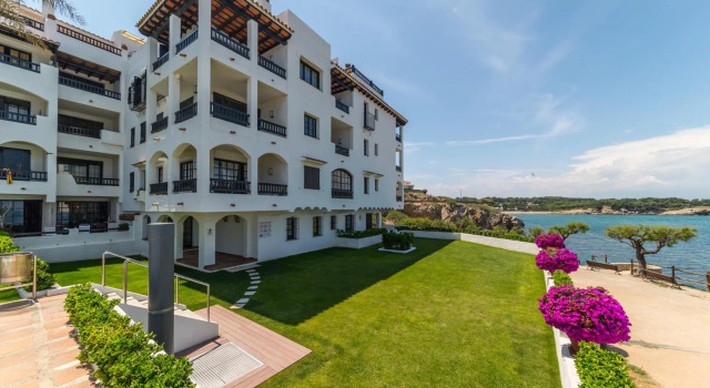 Laia in L'Escala with 2 bedrooms and 1 bathrooms
