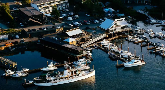 Двухместный номер Standard Tofino Resort + Marina
