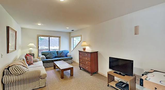 14036 Ski View Loop Home