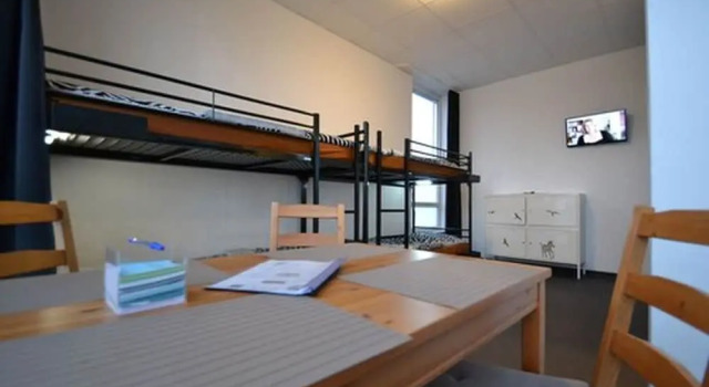 Четырёхместный номер Standard Arena Hostel & Monteurzimmer