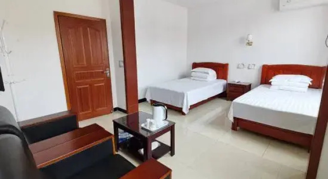 Xibaipo · Taohuayuan Family, Book Hotel Shijiazhuang Hebei