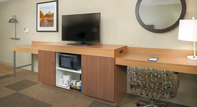 Студия Hampton Inn & Suites Rogers