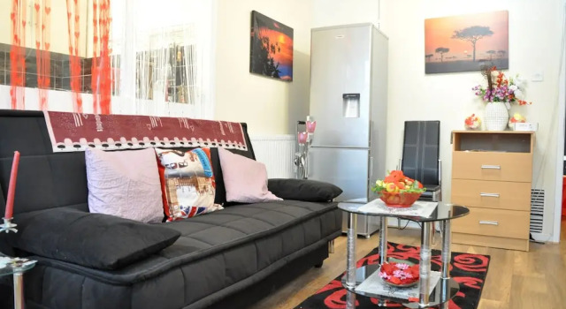 Fantastic 1 Bed in Trendy Peckham, Забронировать Отель Отели Лондона 3 звезды, рядом с Больница Кингс-Колледж, 3*