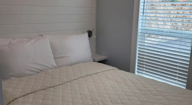 Коттедж Coconuts RV Resort
