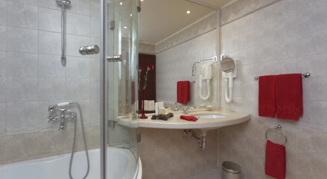 Апартаменты Standard Capitol Hotel