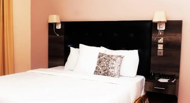 Номер Executive C'ron Hotels and Suites