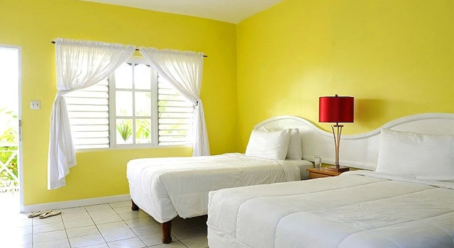 Двухместный номер Standard с балконом и с видом на сад Coral Seas Beach Resort