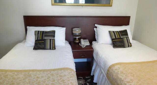 Двухместный номер Standard Waverley Hotel