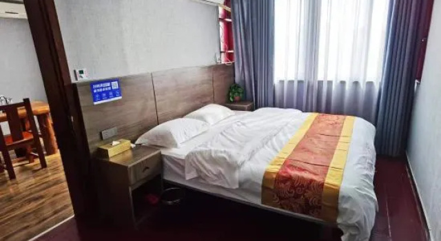 Люкс Deluxe Yuxuan Hotel (North Bus Passenger Transport Station)