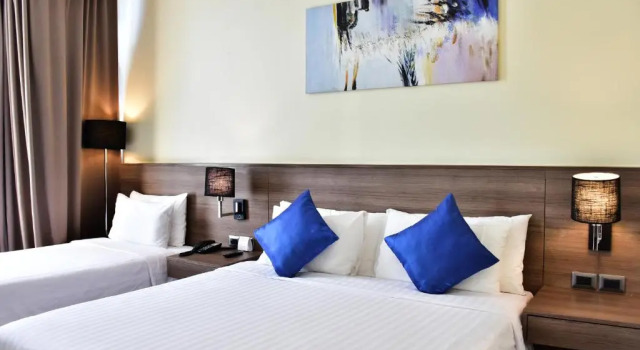 Трёхместный семейный номер Standard с видом на город Best Western Plus Wanda Grand Hotel