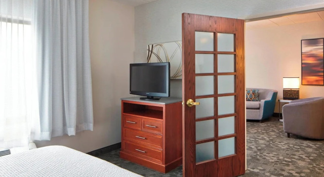 Люкс Courtyard by Marriott Bloomington Mall of America