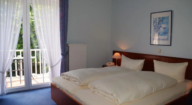Hotel Flora, Забронировать Отель Херцлаке Oldenburger Muensterland