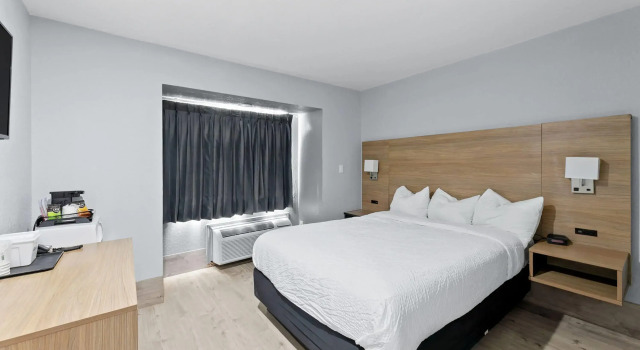 Days Inn by Wyndham San Antonio Downtown