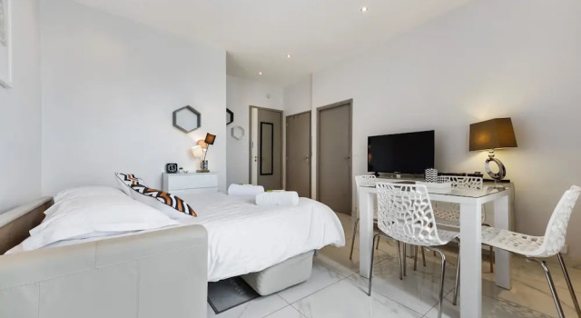 Jean Jaures Apartment 1, Забронировать Апартаменты/квартира Канны Приморские Альпы, рядом с Galerie Alexandre Leadouze