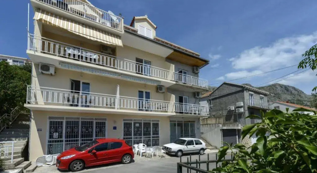 Apartments Botica