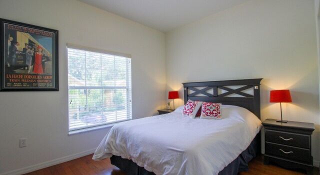 Executive Two Bedroom 203 Apts, Book Hotel Hoteller i Inverness med parkering, Parkering