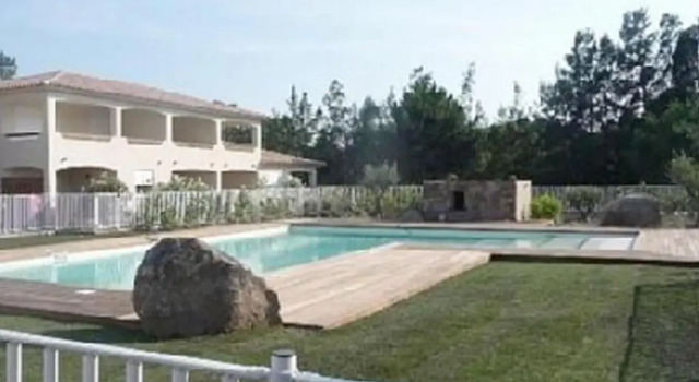 Апартаменты Rez De Jardin CLIMATISE - 2 MIN PLAGE - PISCINE
