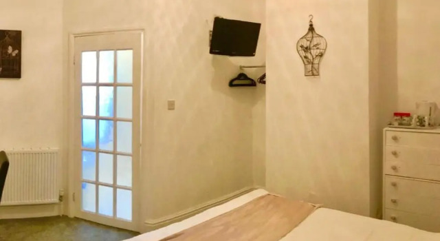 Двухместный номер Standard Цокольный этаж Admiral Guest House