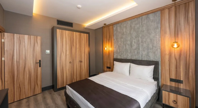 Четырёхместный семейный номер Standard с видом на город The Nirvanas Hotel