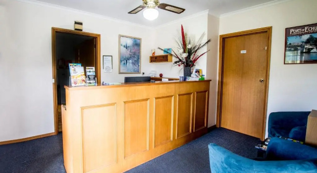 Sportslander Motor Inn, Забронировать Мини-отель Отели Моама с парковкой, Парковка