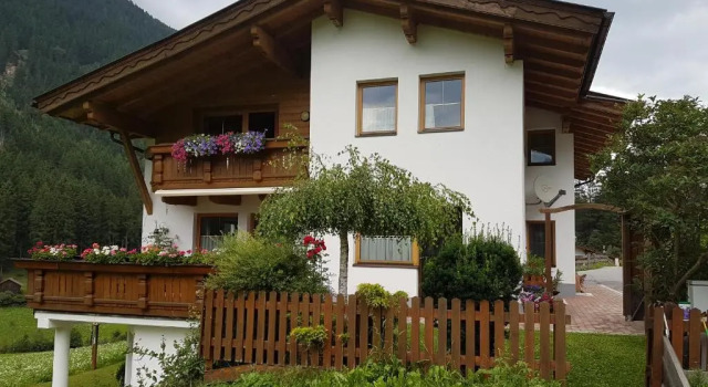 Апартаменты Apartment Voellenklee