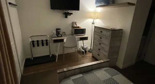 Номер Comfort Sunset Motel