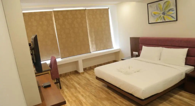 Люкс Hotel AK Suites