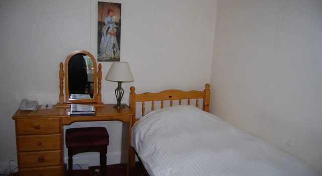 Номер Comfort The Wellington Hotel