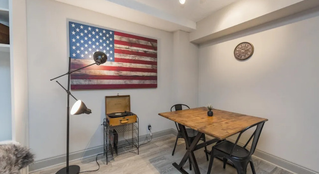 State Capitol - Downtown Nashville Studios, Забронировать Апартаменты/квартира Апартаменты Нэшвилл, рядом с Demonbreun Street, Апартаменты/квартира