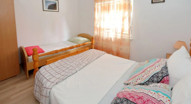 Apartmani Cvilužec, Забронировать Апартаменты/квартира Бибинье Задарская жупания, рядом с Пляж Бибиньски Мликарич