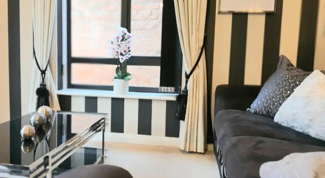 MELTON COURT APARTMENTS 2x 2bed2bath, Varaa Huoneisto Asunnot kohteessa Merseyside, Huoneisto