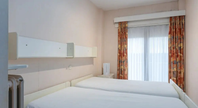 Ground Floor Apartment With sea View and Garage, Prenota Appartamento Hotel a Flanders con parcheggio, Parcheggio