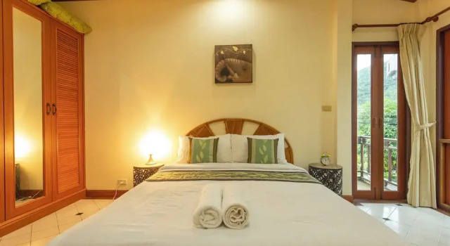 Вилла Thai-Style Villa with Charm V114