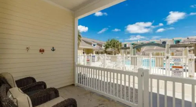 Village by the Beach L824 - 2 Br townhouse by RedAwning