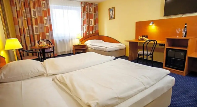 Номер Comfort Hotel Savoy